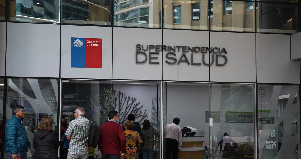 IMPLEMENTACIÓN DE SISTEMA DE GESTIÓN DE CALIDAD ENFOCADO EN PROCESO DE ACREDITACIÓN SEGÚN SUPERINTENDENCIA DE SALUD DE CHILE.